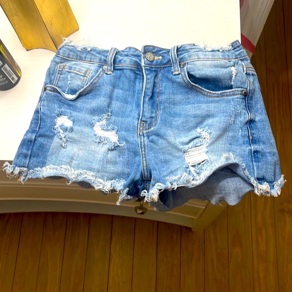 insane oene jeans. condition- okay. small stain on the right back. very cute on